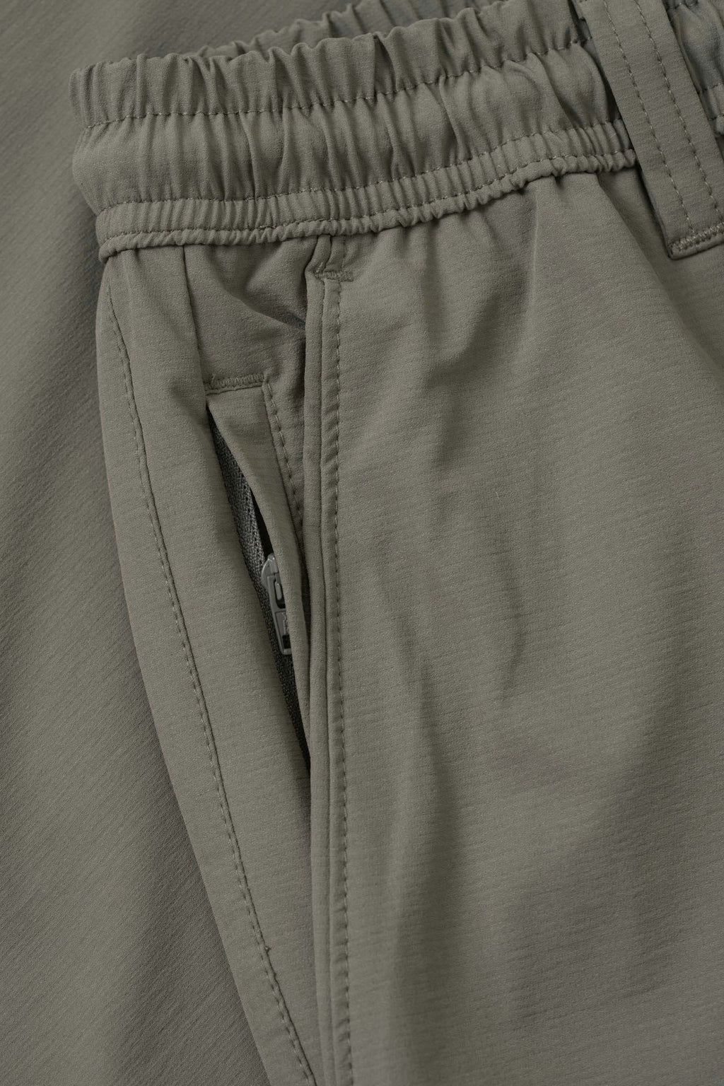 DOUWE MACARÉ X REELL CHINO GREY GREEN